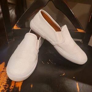 JAANUU slip on sneakers